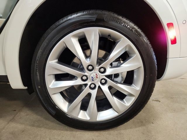 Used 2023 Buick Envision Avenir AWD/4WD image 26