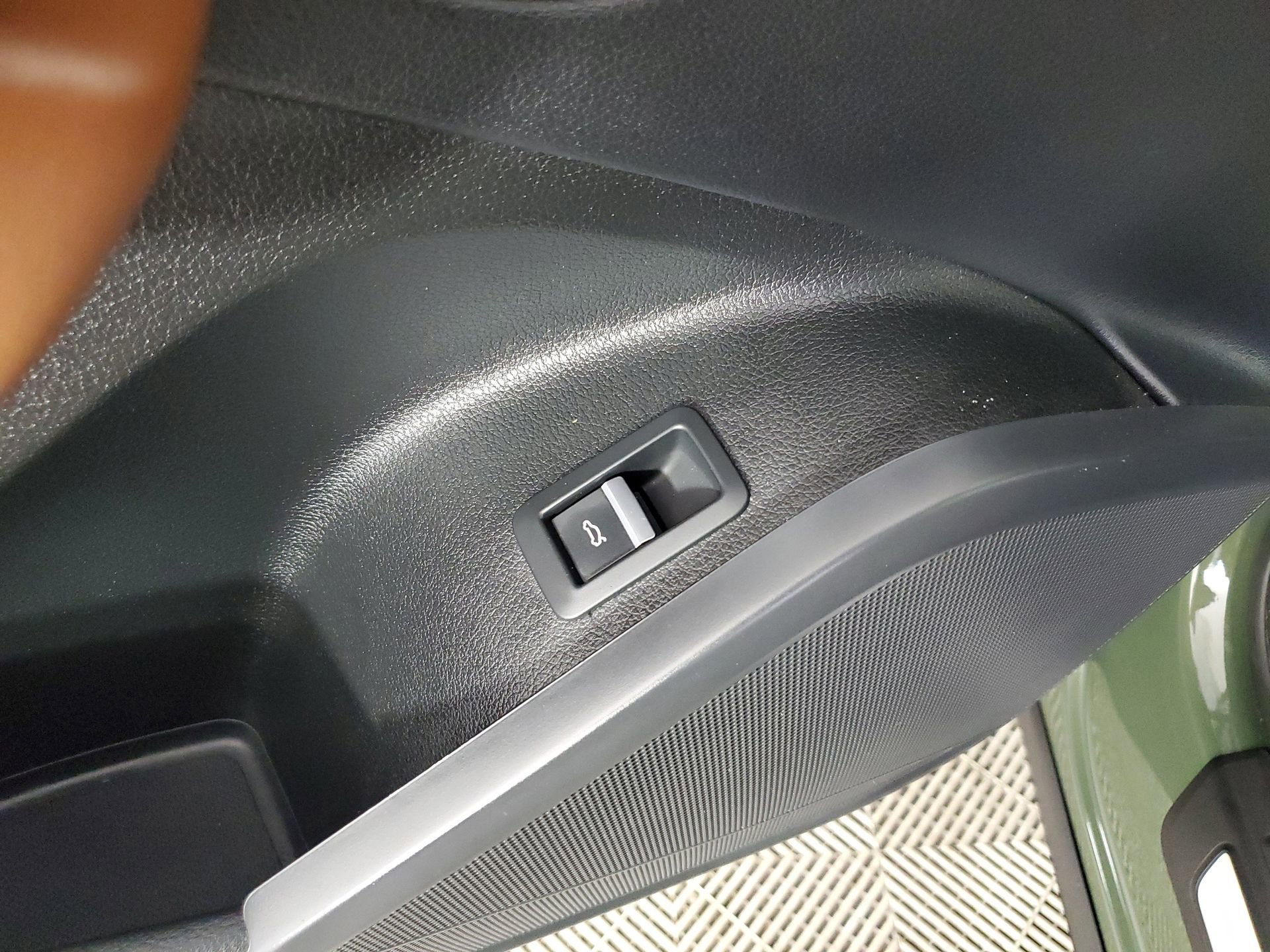 Certified 2025 Audi Q5 2.0T Premium w/ Convenience Plus Package image 30