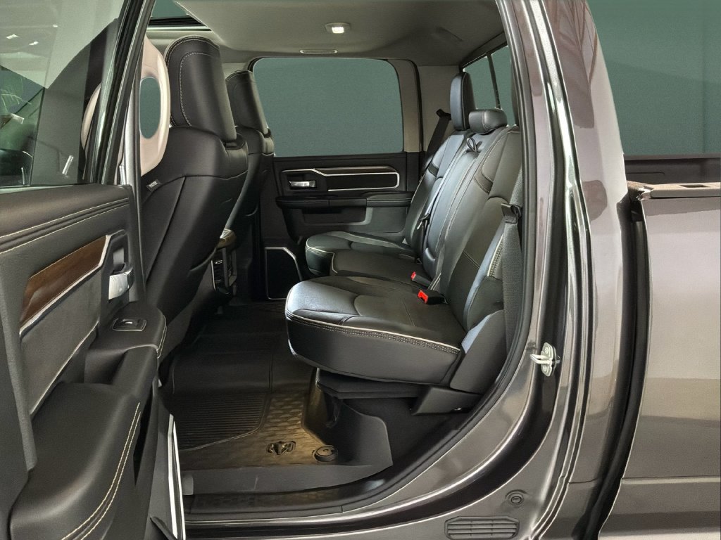 Certified 2024 RAM 3500 Laramie AWD/4WD image 19