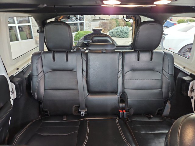 Used 2022 Jeep Wrangler Unlimited Sahara w/ Cold Weather Group image 19