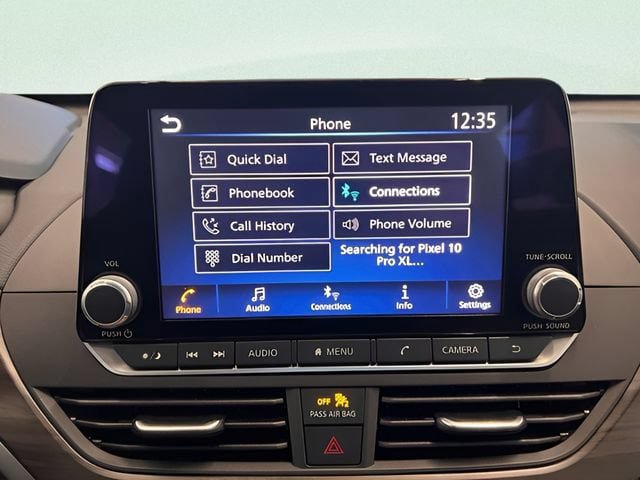 Used 2025 Nissan Altima 2.5 SV FWD image 23