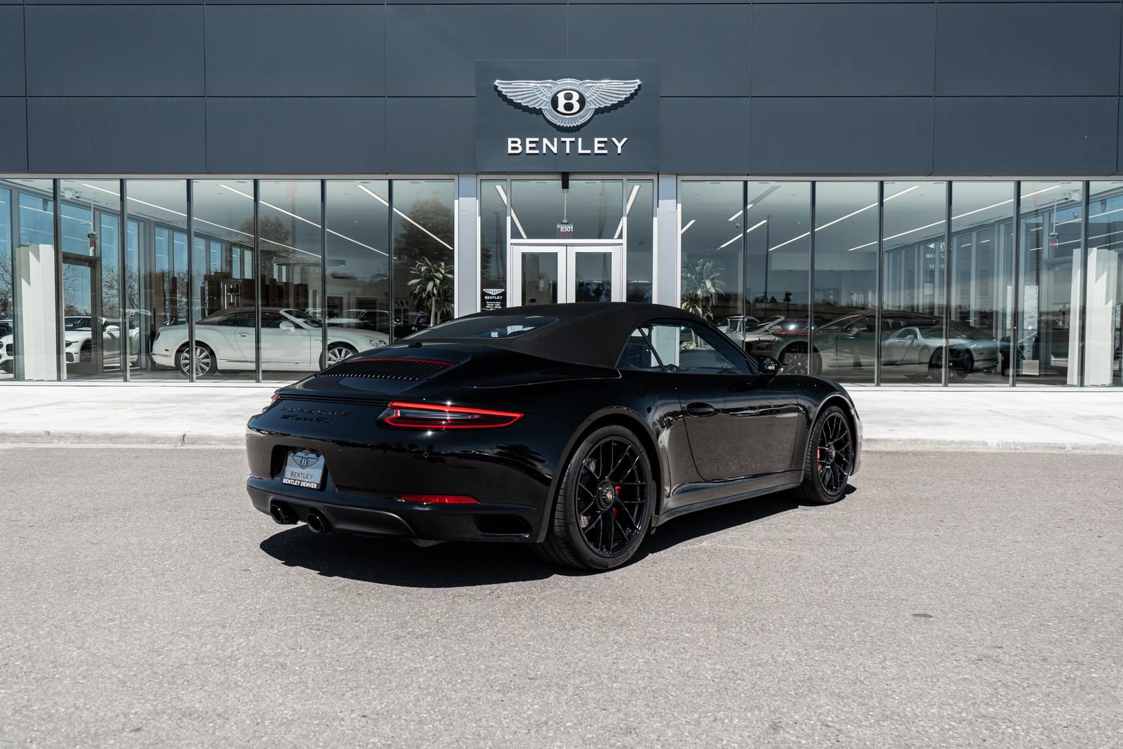 Used 2017 Porsche 911 Carrera GTS RWD image 3