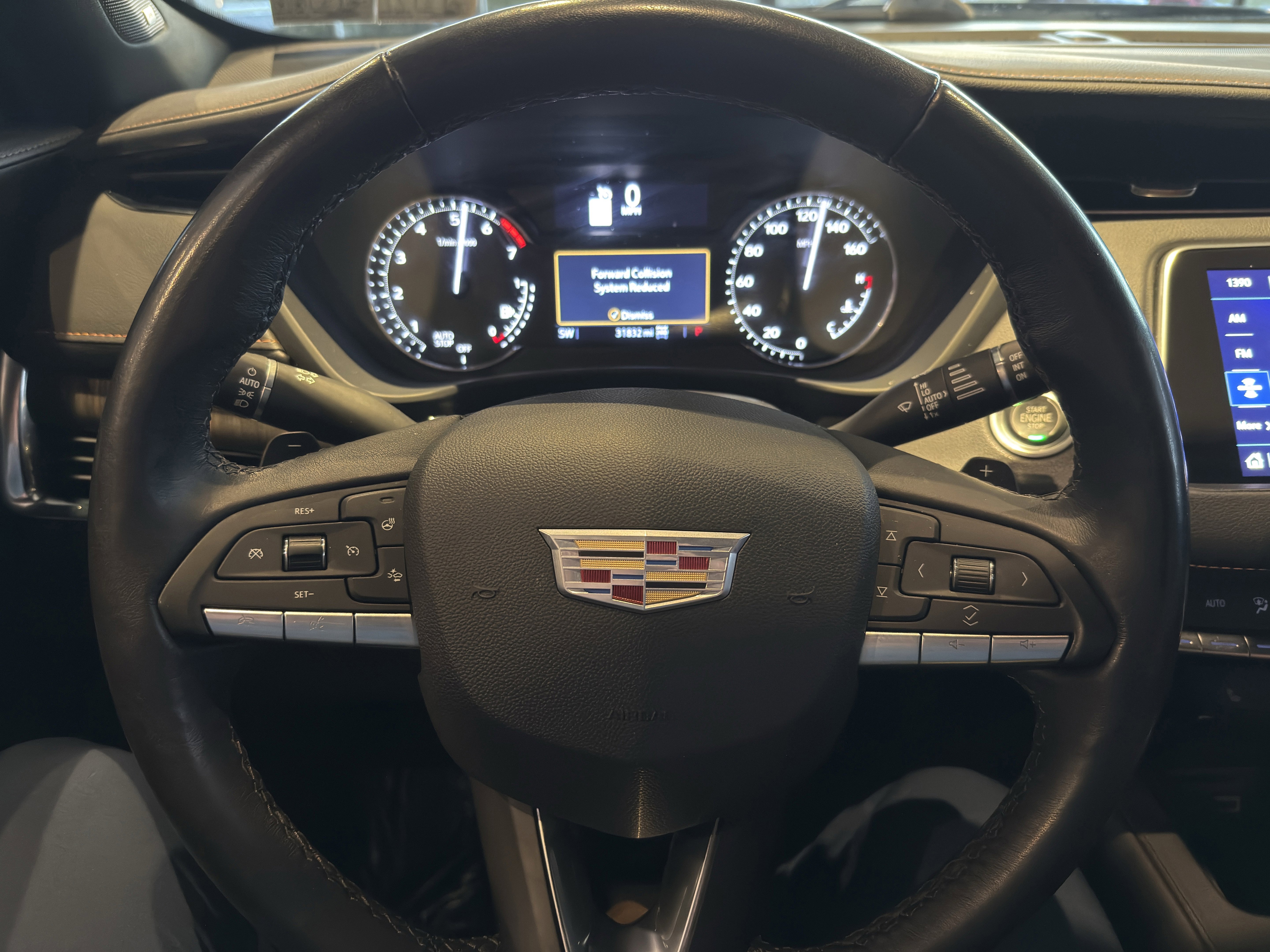 Certified 2022 Cadillac XT4 Premium Luxury w/ Enhanced Visibility Package image 11