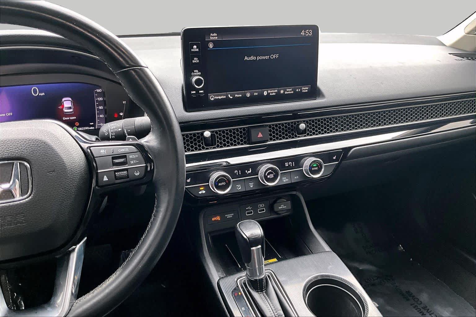 Used 2022 Honda Civic Touring image 7