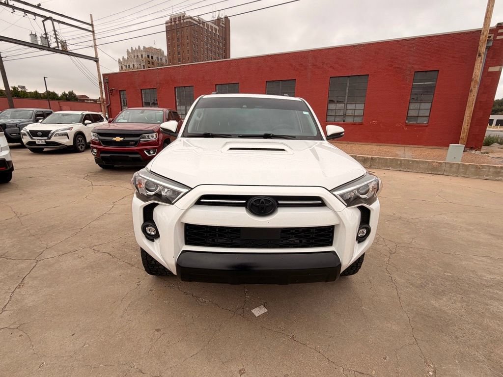 Used 2021 Toyota 4Runner TRD Off-Road Premium w/ Moonroof Package AWD/4WD image 10