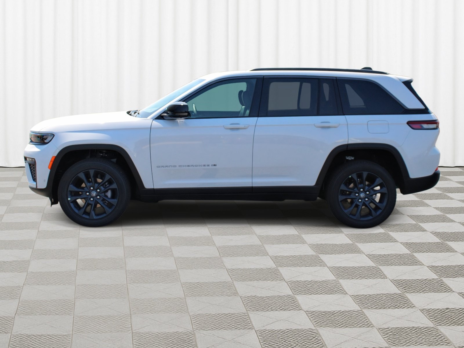 New 2026 Jeep Grand Cherokee Limited AWD/4WD image 37