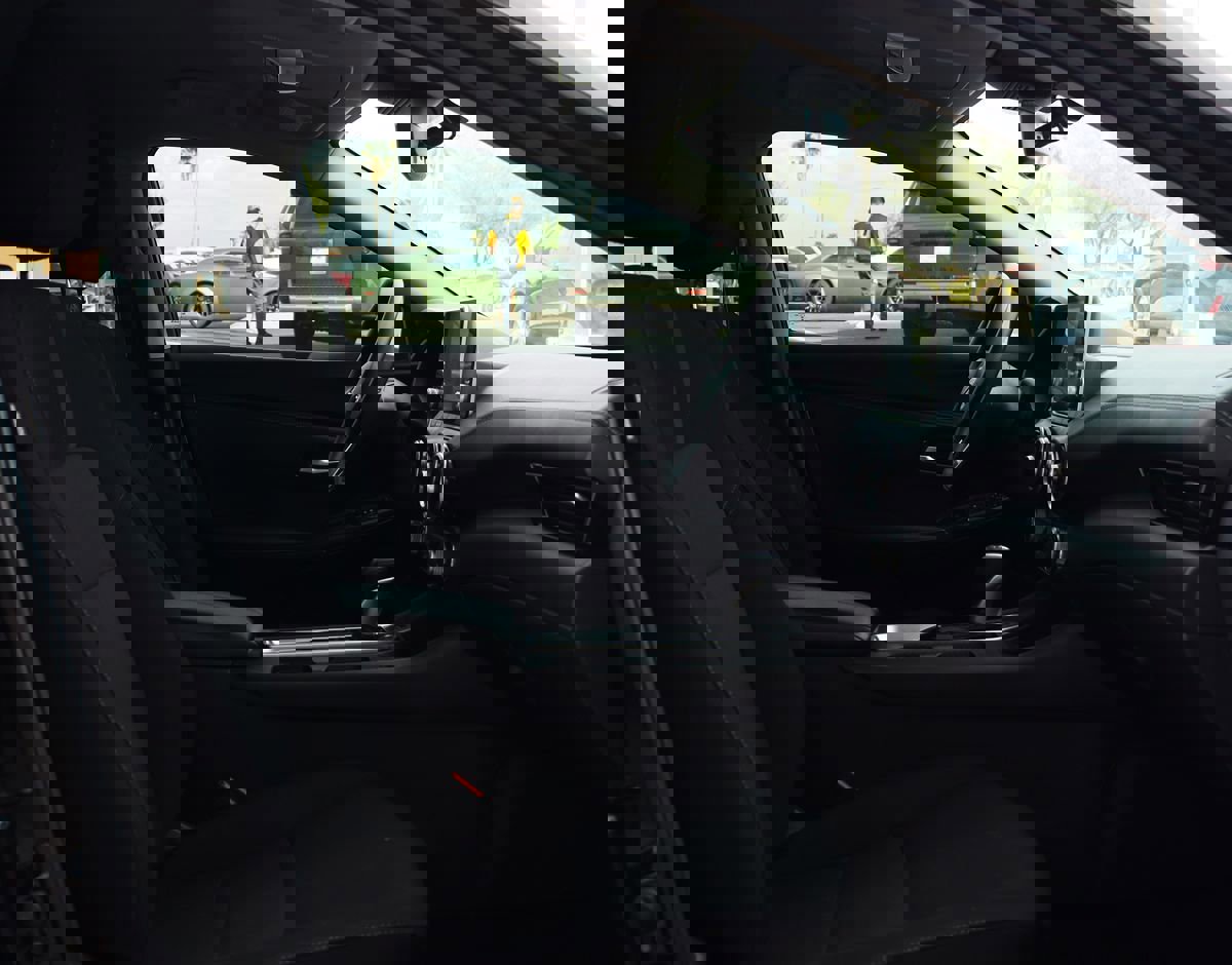 Used 2024 Nissan Sentra SV image 34