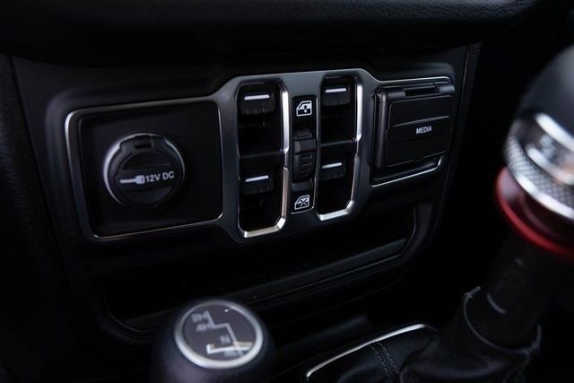 Used 2024 Jeep Wrangler Sport S image 18