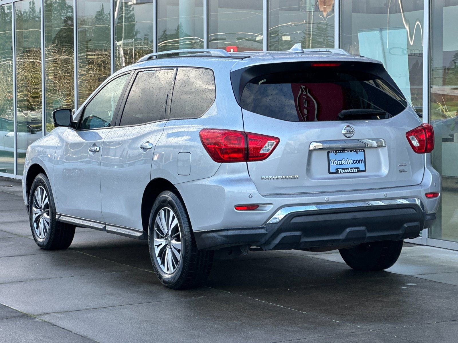 Used 2020 Nissan Pathfinder SL image 5