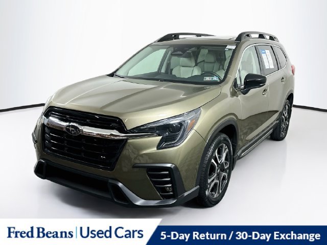 Used 2024 Subaru Ascent Limited w/ Technology Package AWD/4WD image 3