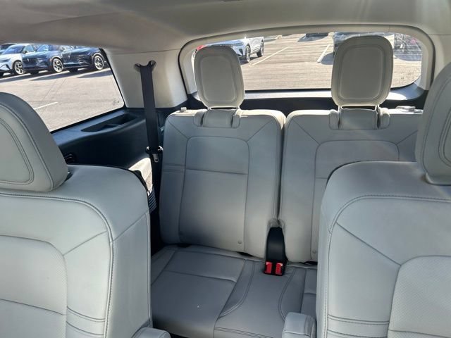 New 2026 Lincoln Aviator AWD image 18