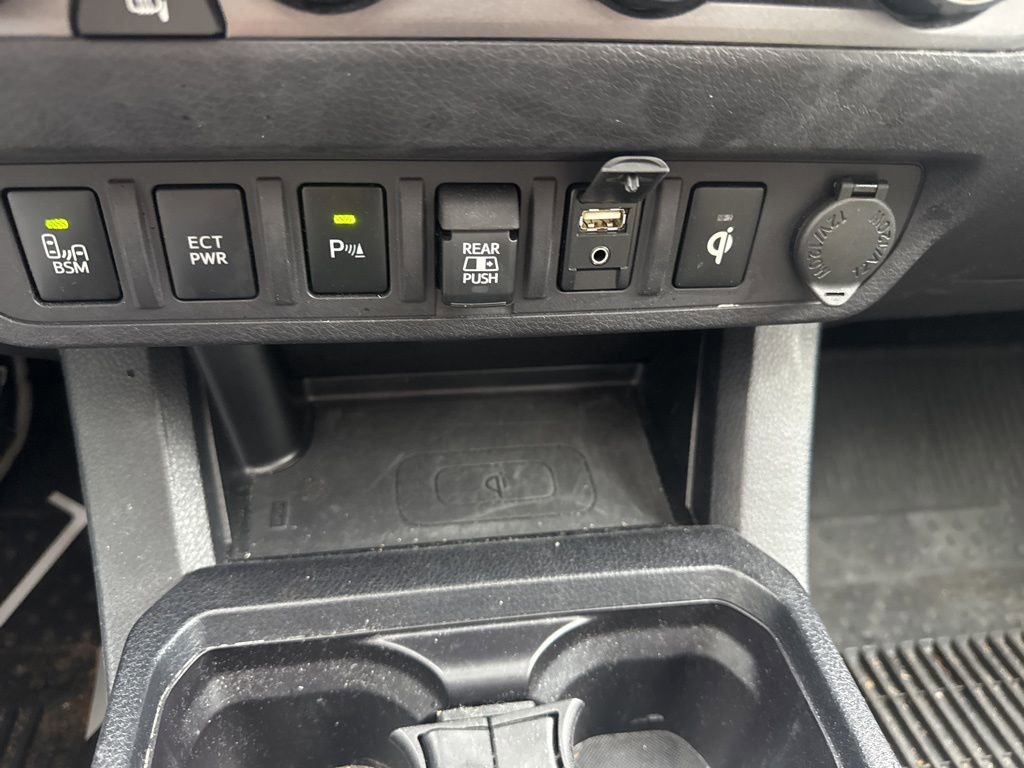 Used 2019 Toyota Tacoma TRD Off-Road image 7