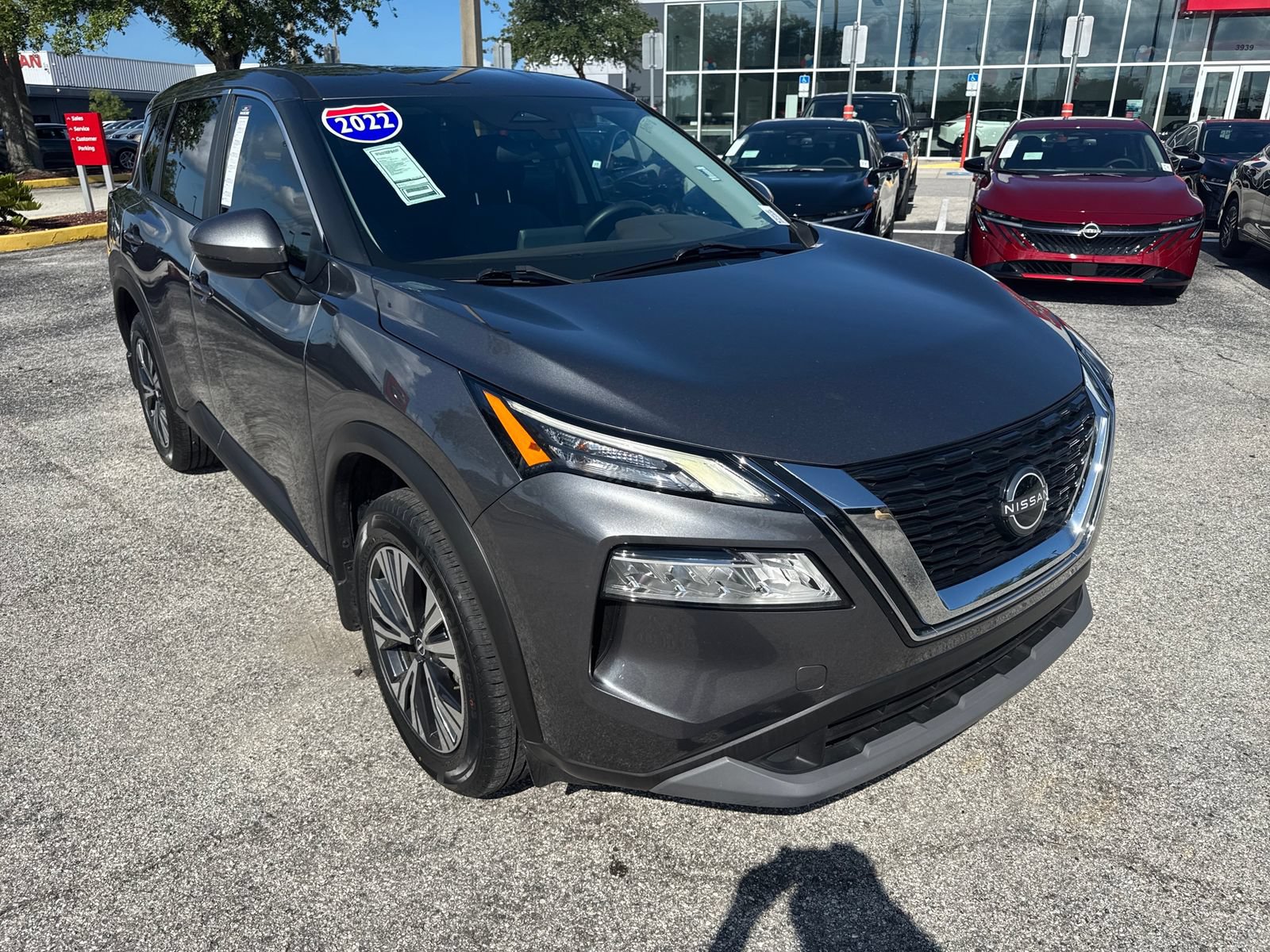 Certified 2022 Nissan Rogue SV FWD image 6