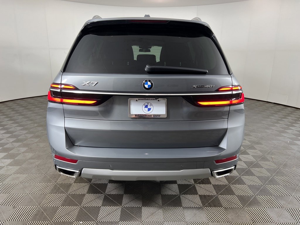 Used 2024 BMW X7 xDrive40i w/ Premium Package image 8