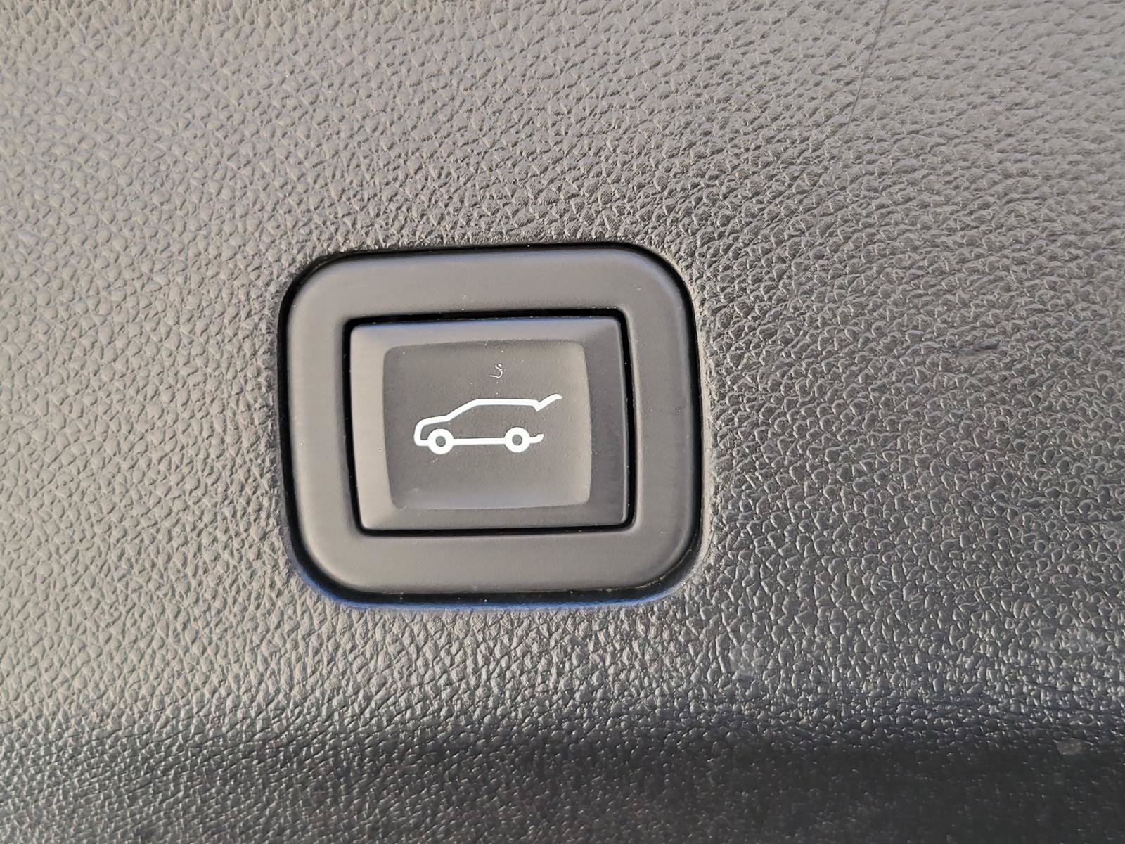 Used 2023 Chevrolet Tahoe Z71 AWD/4WD image 10