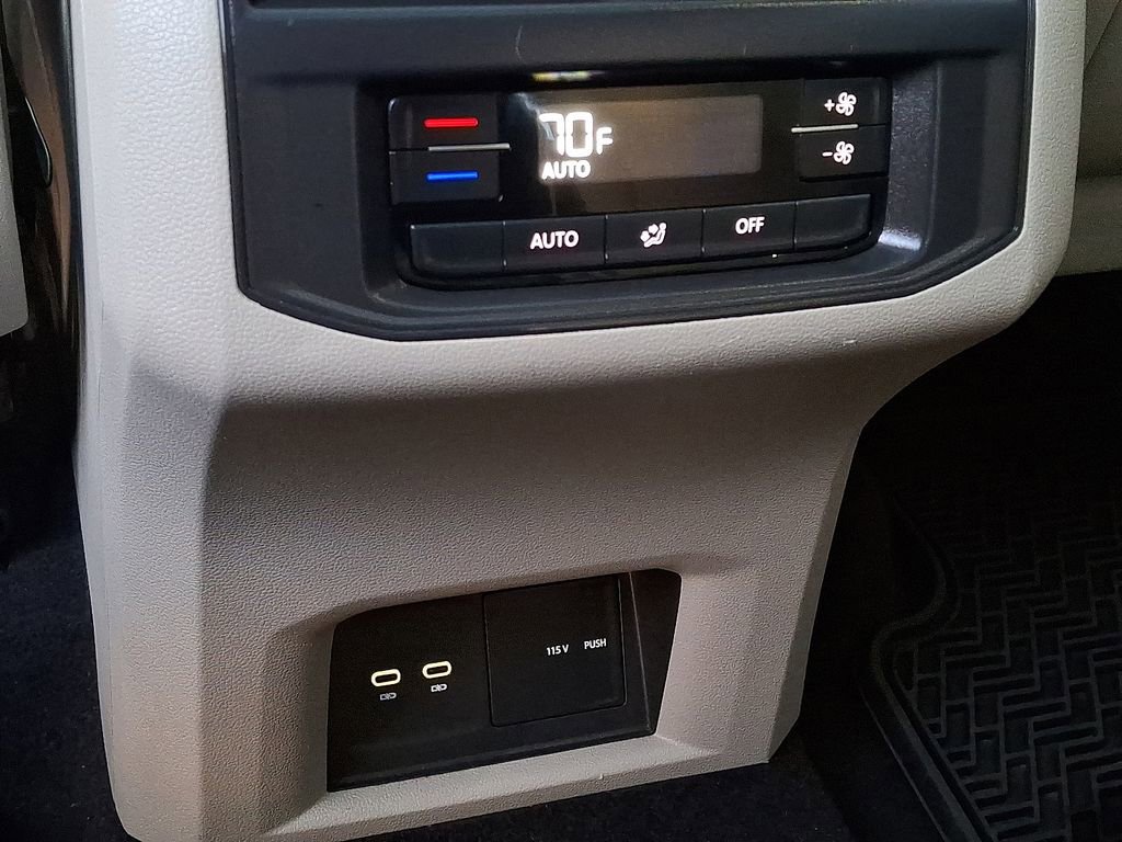 Used 2021 Volkswagen Atlas SE w/ Panoramic Sunroof Package image 12