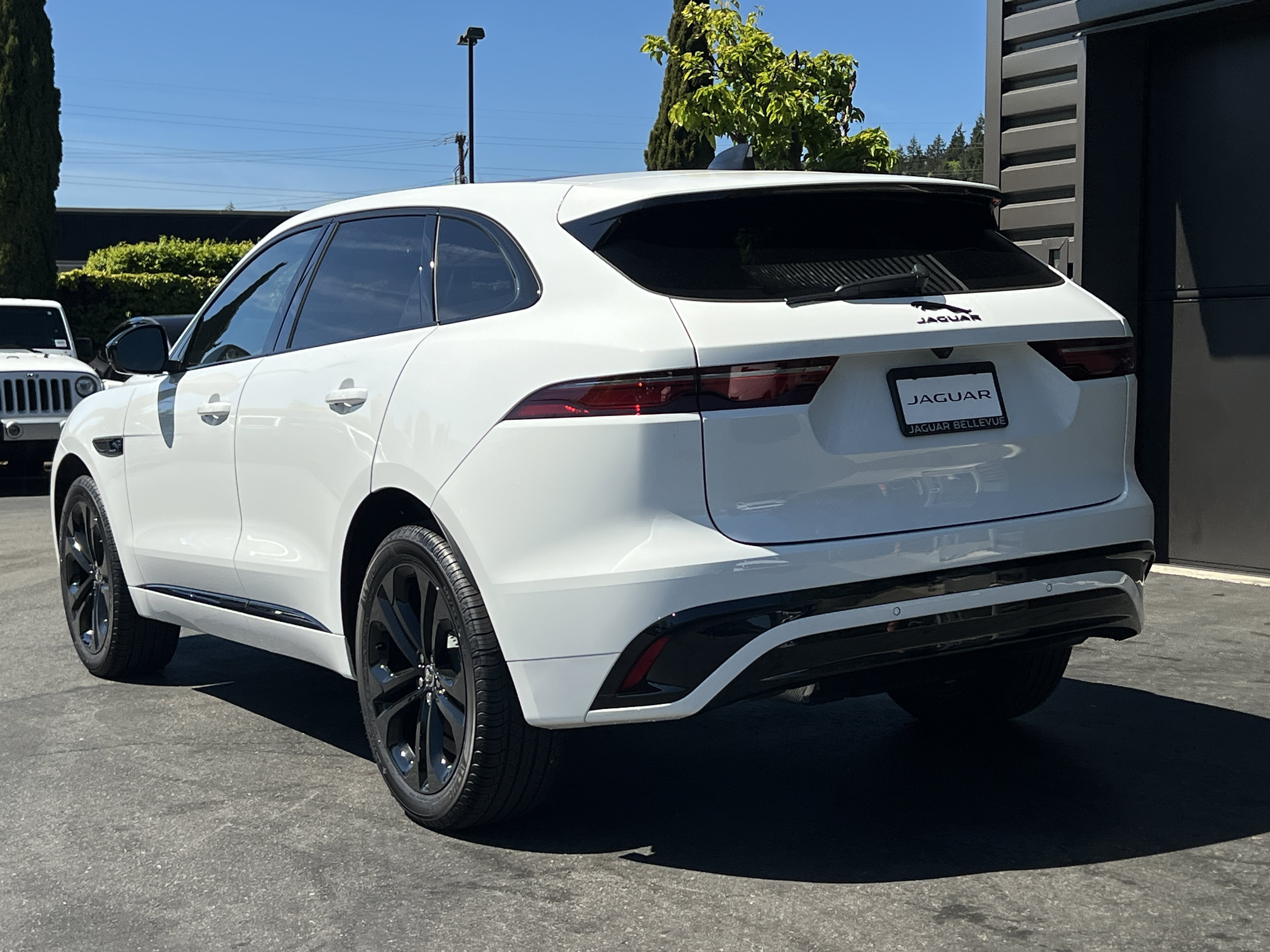 New 2025 Jaguar F-PACE R-Dynamic S AWD/4WD image 6