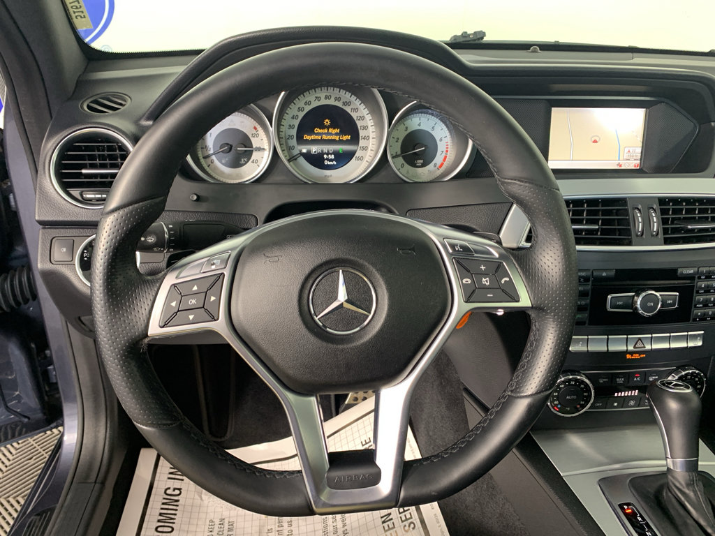 Used 2013 Mercedes-Benz C 250 Coupe image 21