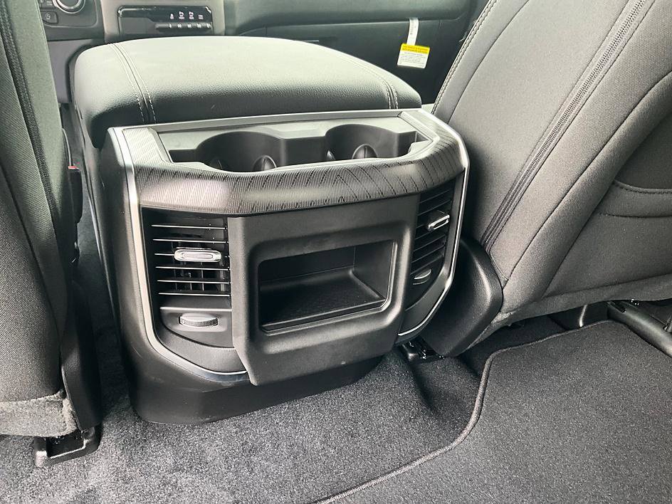 New 2026 RAM 1500 Express AWD/4WD image 29