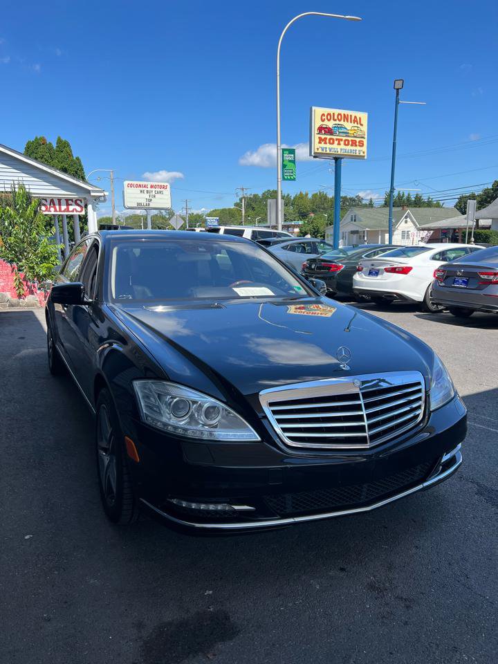 Used 2011 Mercedes-Benz S 550 4MATIC image 4