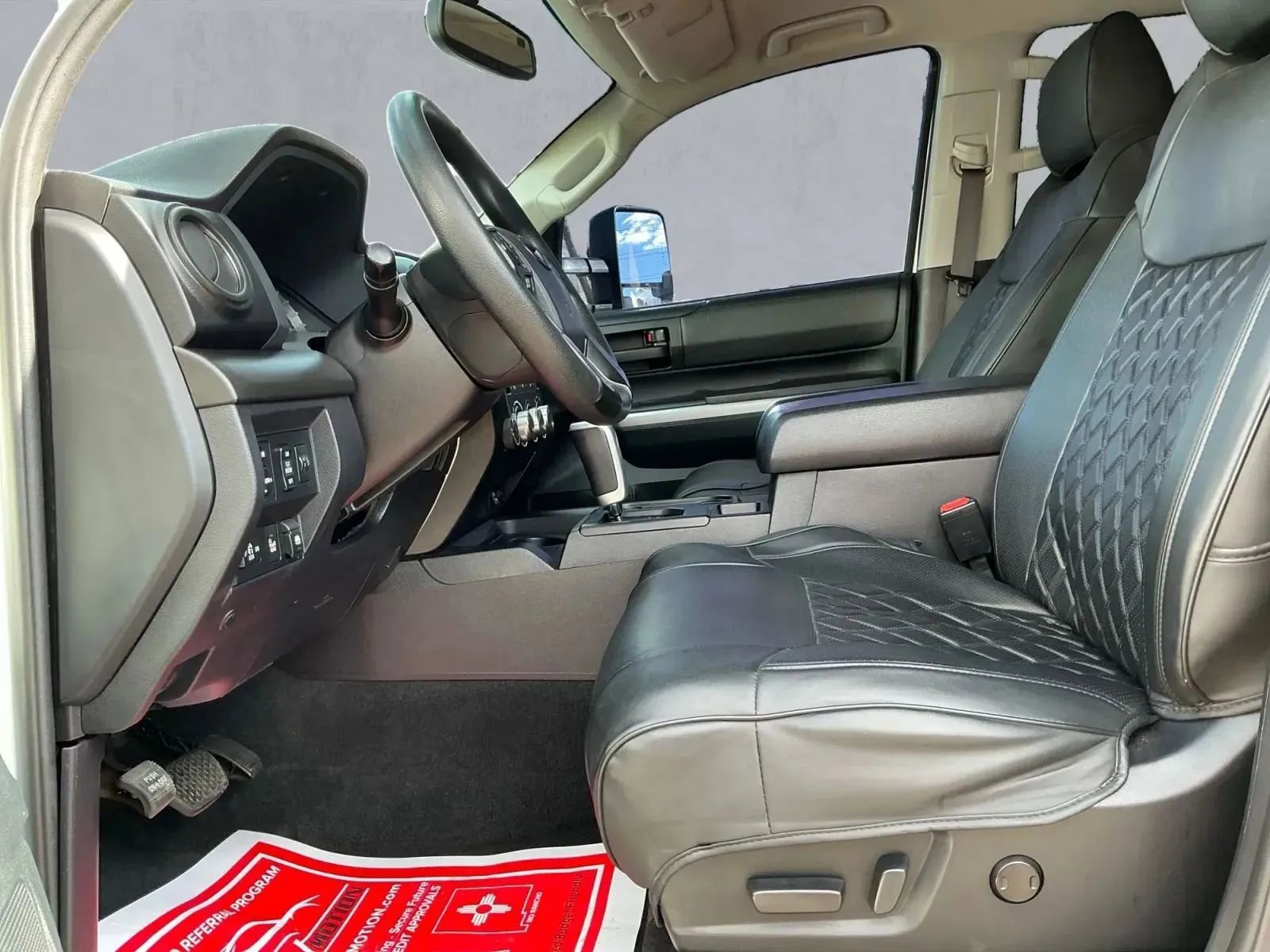 Used 2017 Toyota Tundra SR5 image 10