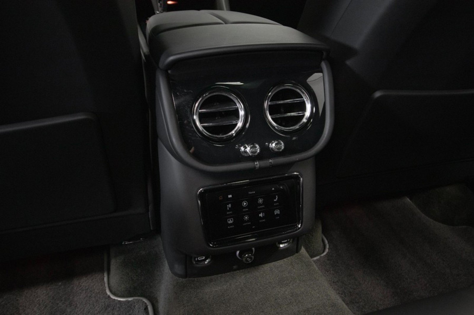 Used 2023 Bentley Bentayga Speed image 53