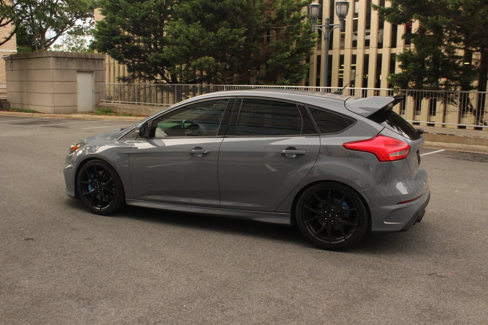 Used 2017 Ford Focus RS AWD/4WD image 9