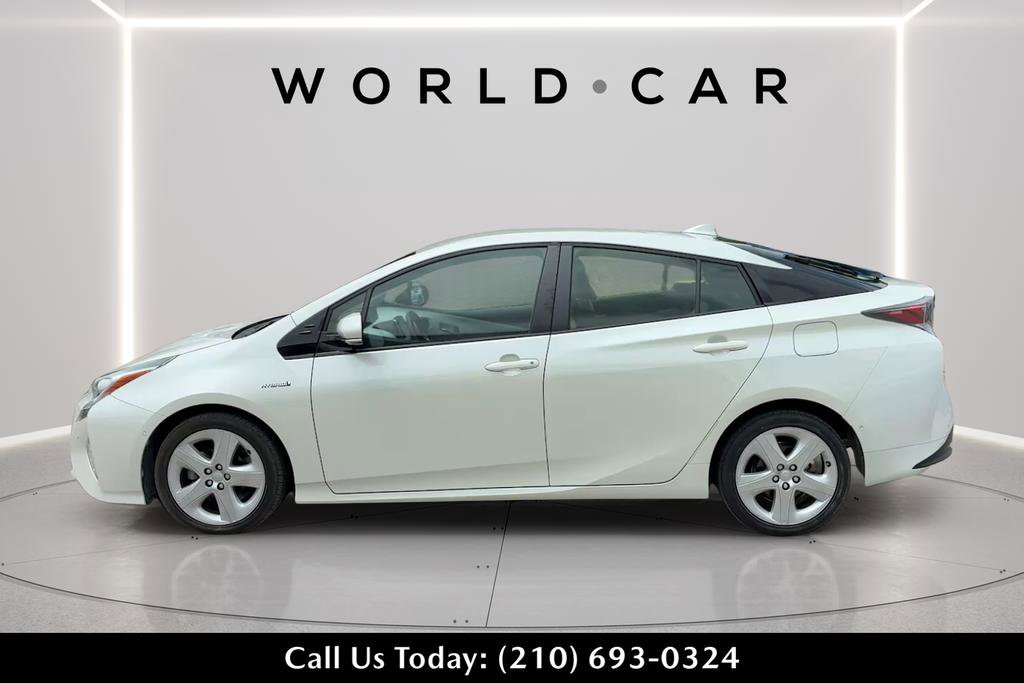 Used 2018 Toyota Prius Four Touring FWD image 4