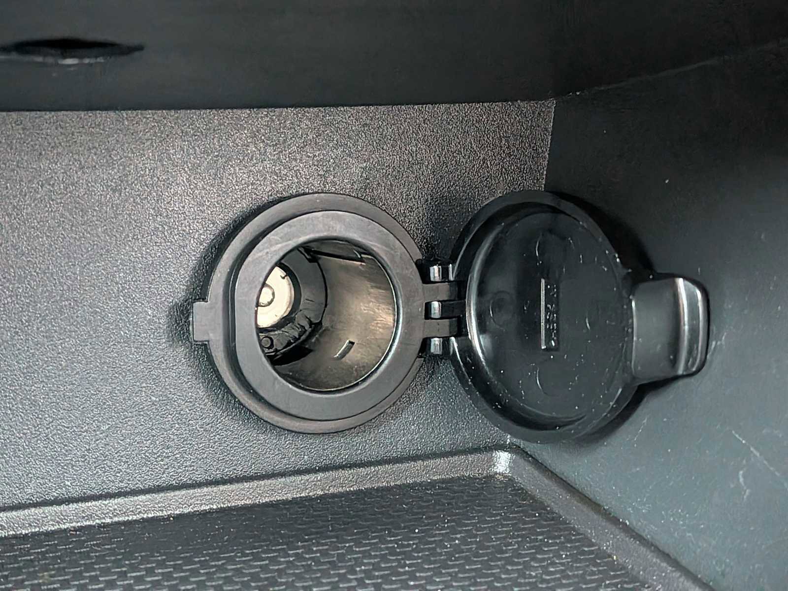 Used 2019 Subaru Crosstrek 2.0i Limited w/ Moonroof Package w/Navigation image 32