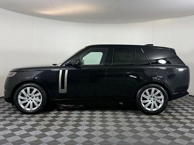 New 2025 Land Rover Range Rover SE image 3
