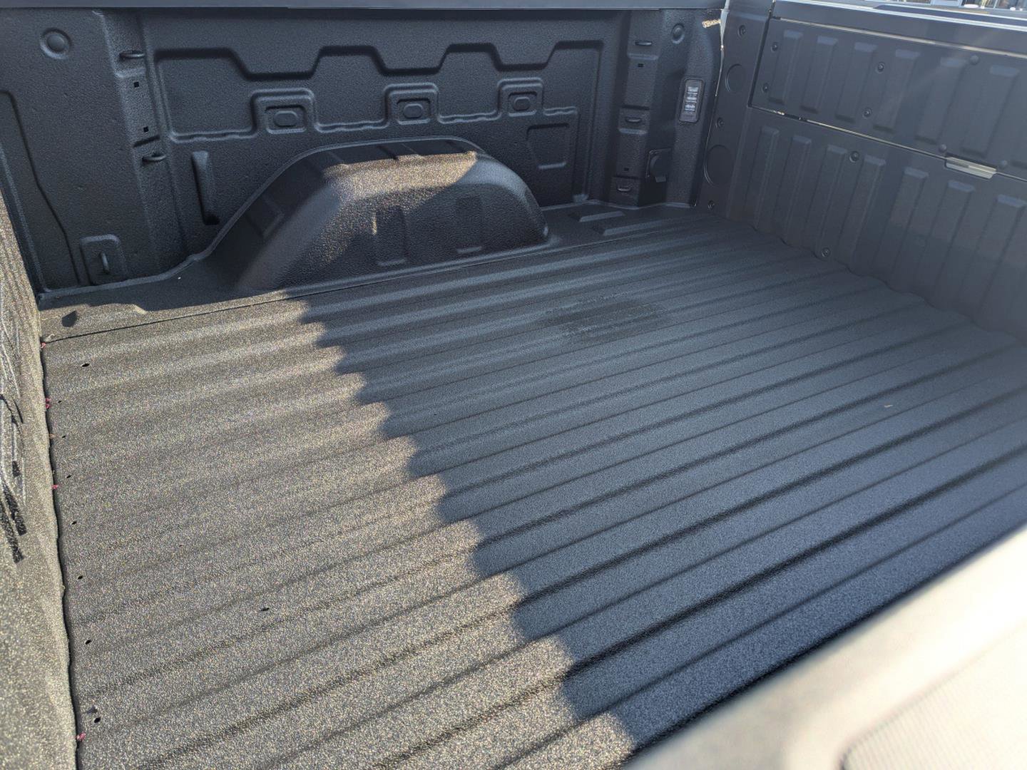 New 2026 GMC Sierra 1500 SLT w/ SLT Premium Plus Package image 10