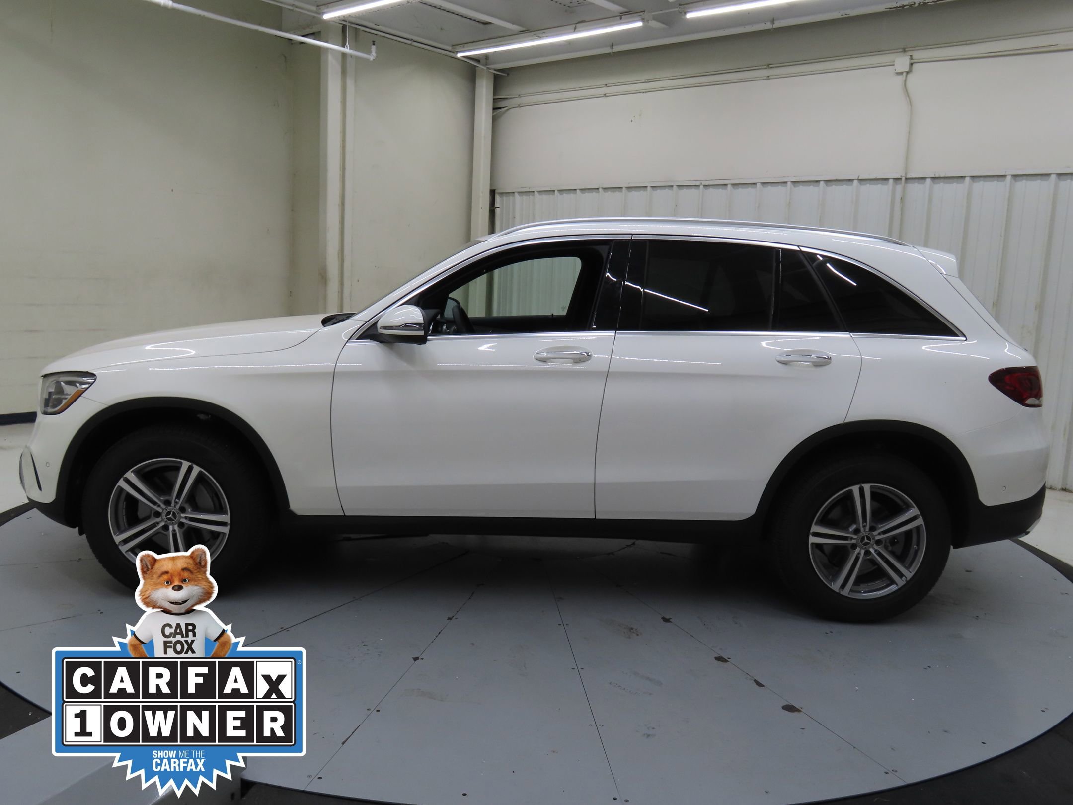 Used 2022 Mercedes-Benz GLC 300 w/ Premium Package Lite image 6