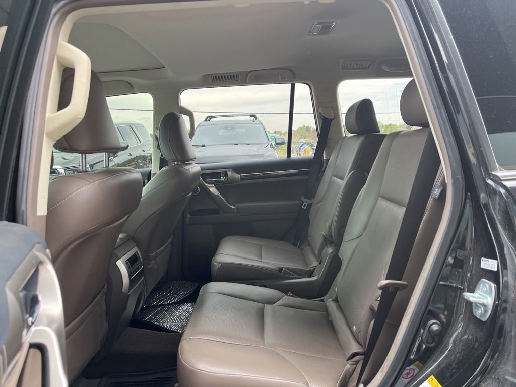 Used 2017 Lexus GX 460 Luxury AWD/4WD image 10