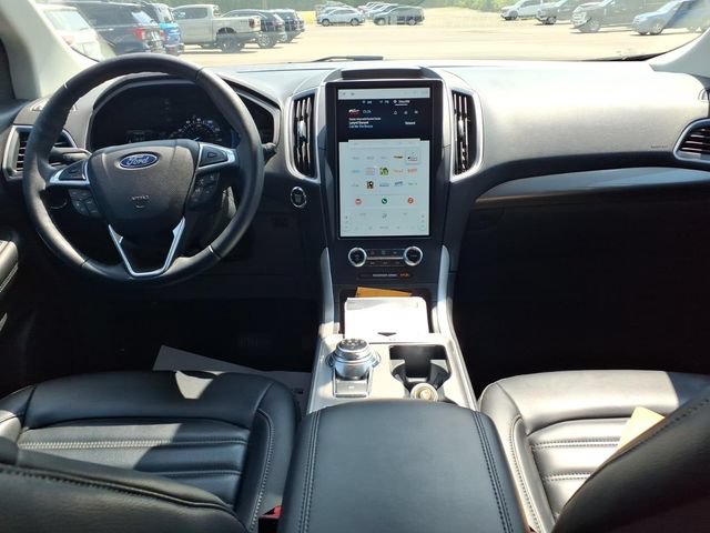 Used 2023 Ford Edge SEL AWD/4WD image 9