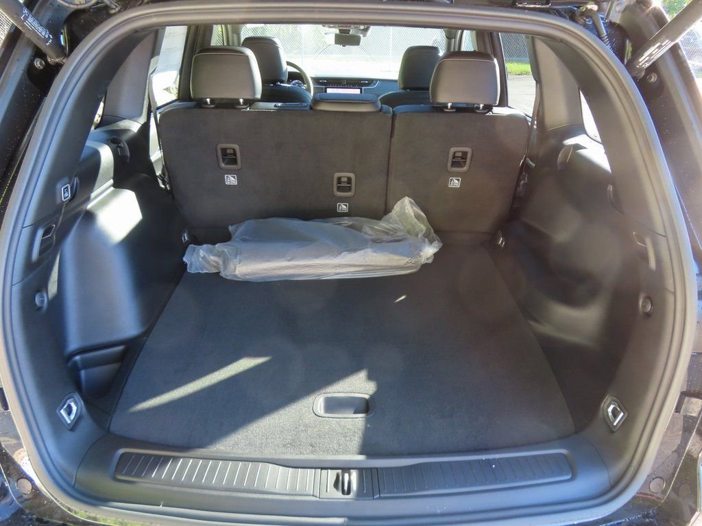 New 2025 Jeep Grand Cherokee Limited w/ Luxury Tech Group II image 19