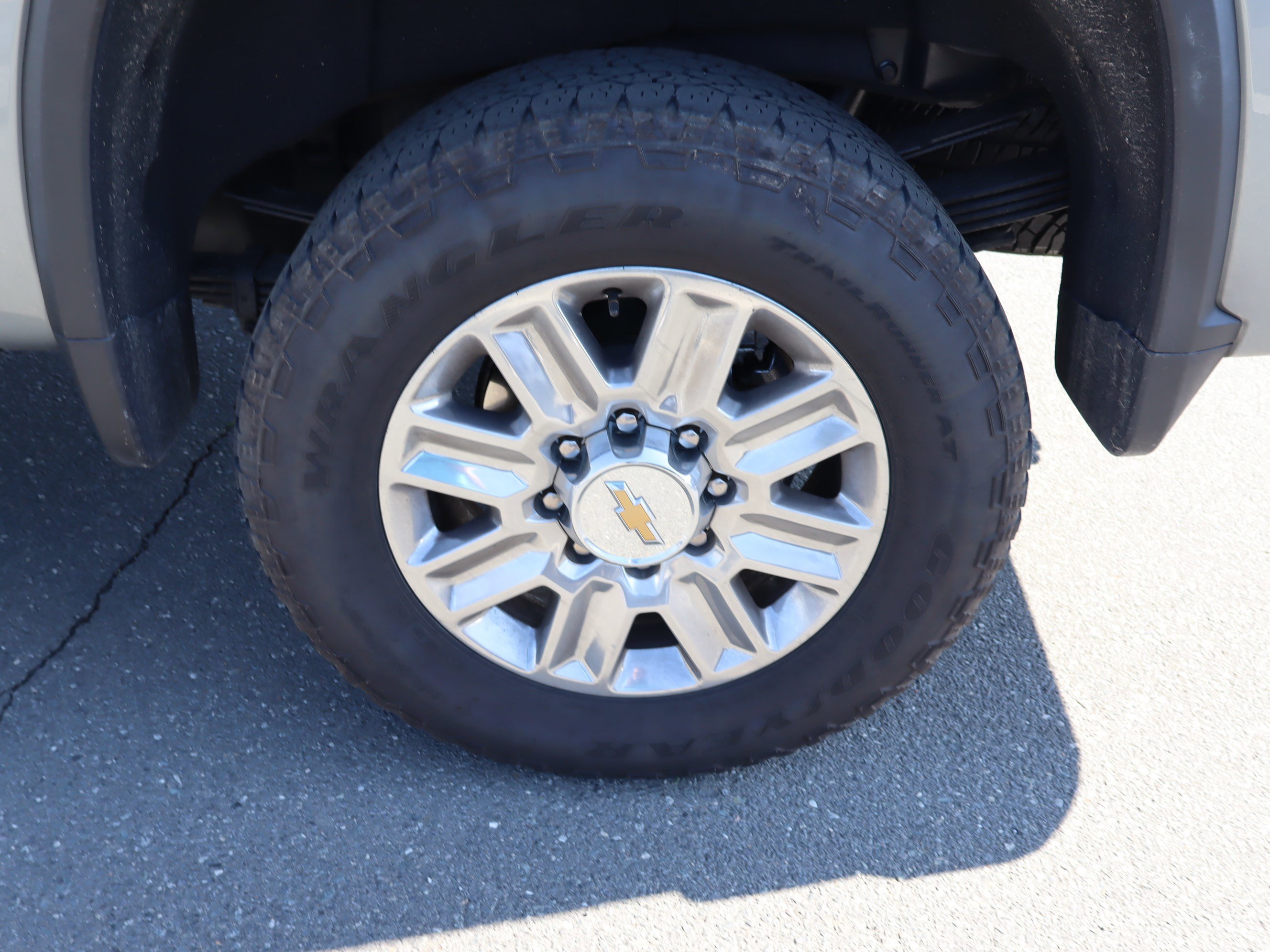 Used 2024 Chevrolet Silverado 2500 High Country w/ High Country Premium Package image 43