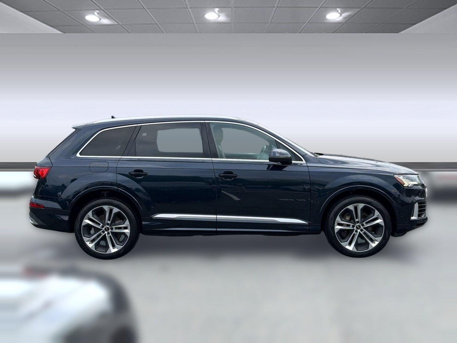 Used 2023 Audi Q7 3.0T Premium Plus w/ Premium Plus Package AWD/4WD image 8