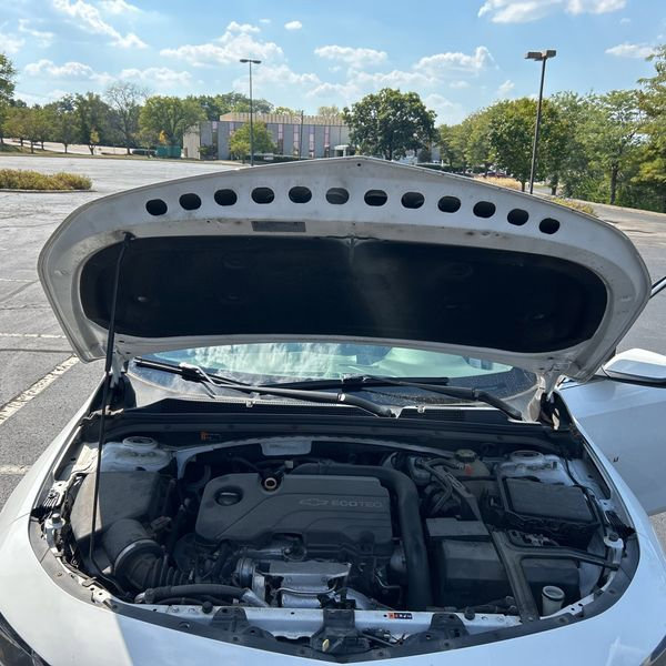 Used 2018 Chevrolet Malibu LT image 21