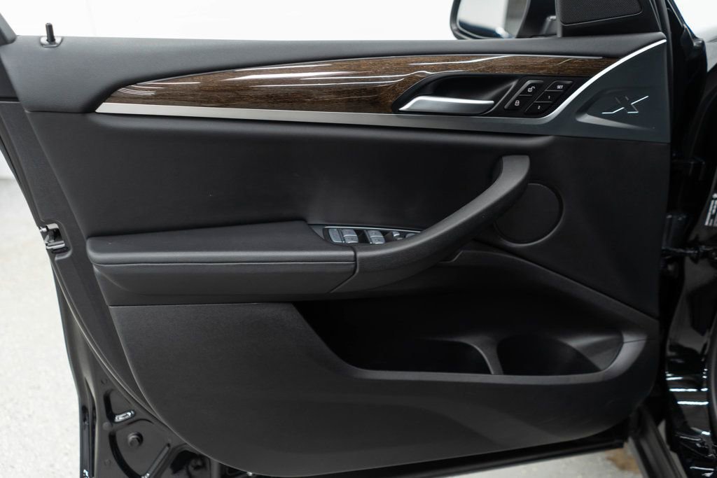 Used 2023 BMW X3 xDrive30i w/ Convenience Package AWD/4WD image 16