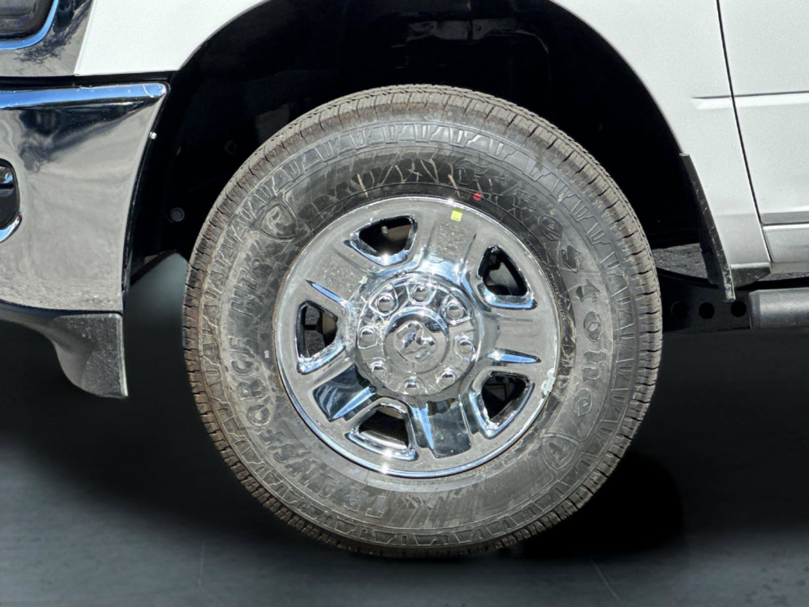New 2025 RAM 2500 Tradesman AWD/4WD image 24