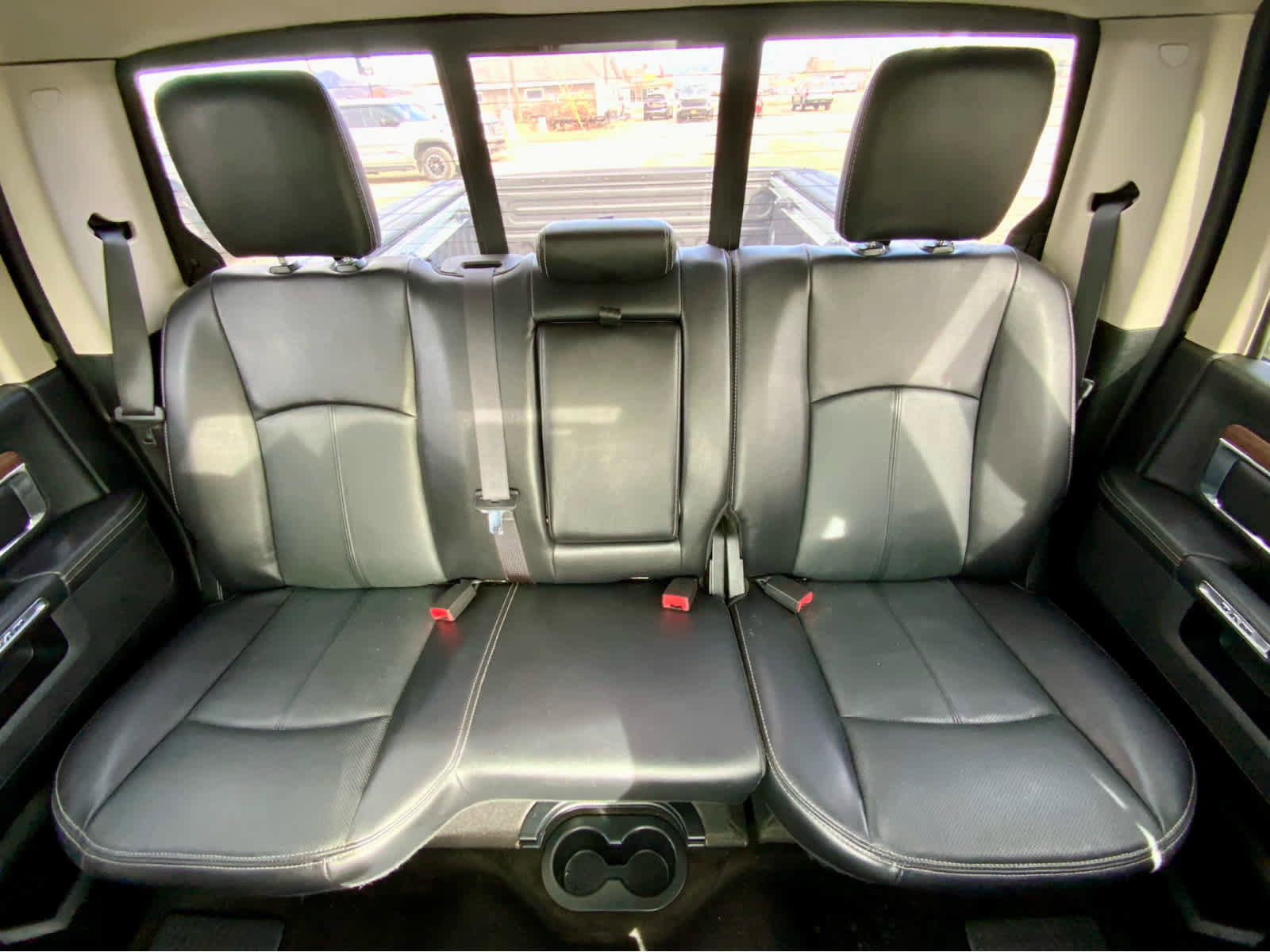 Used 2018 RAM 1500 Laramie image 28