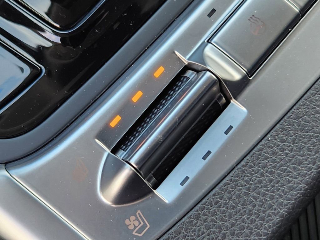 New 2025 Kia Carnival SX Prestige image 21