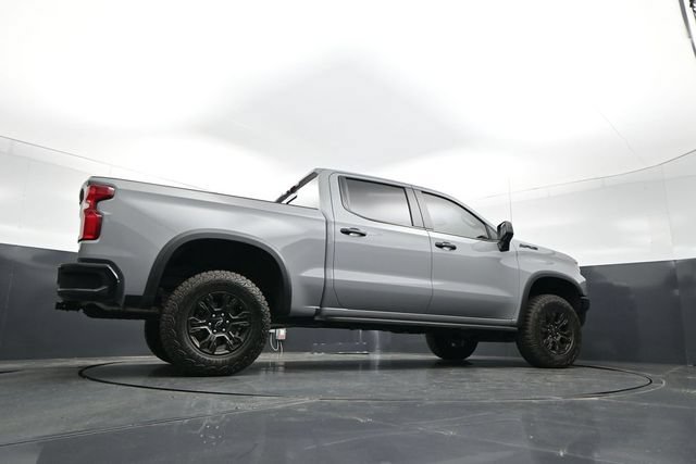 Used 2025 Chevrolet Silverado 1500 ZR2 w/ Dark Appearance Package AWD/4WD image 35