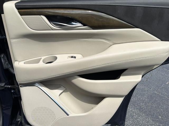 Used 2019 Cadillac Escalade Premium Luxury RWD image 16