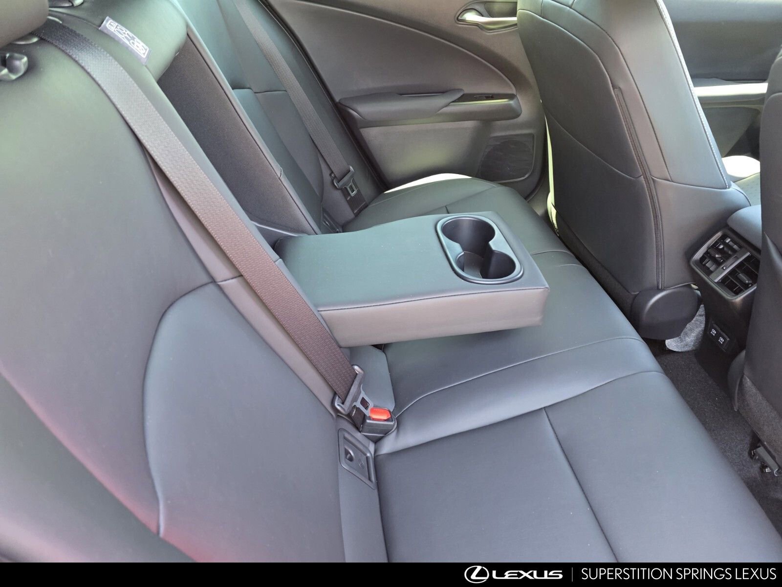 Certified 2020 Lexus UX 200 w/ Accessory Package FWD image 29