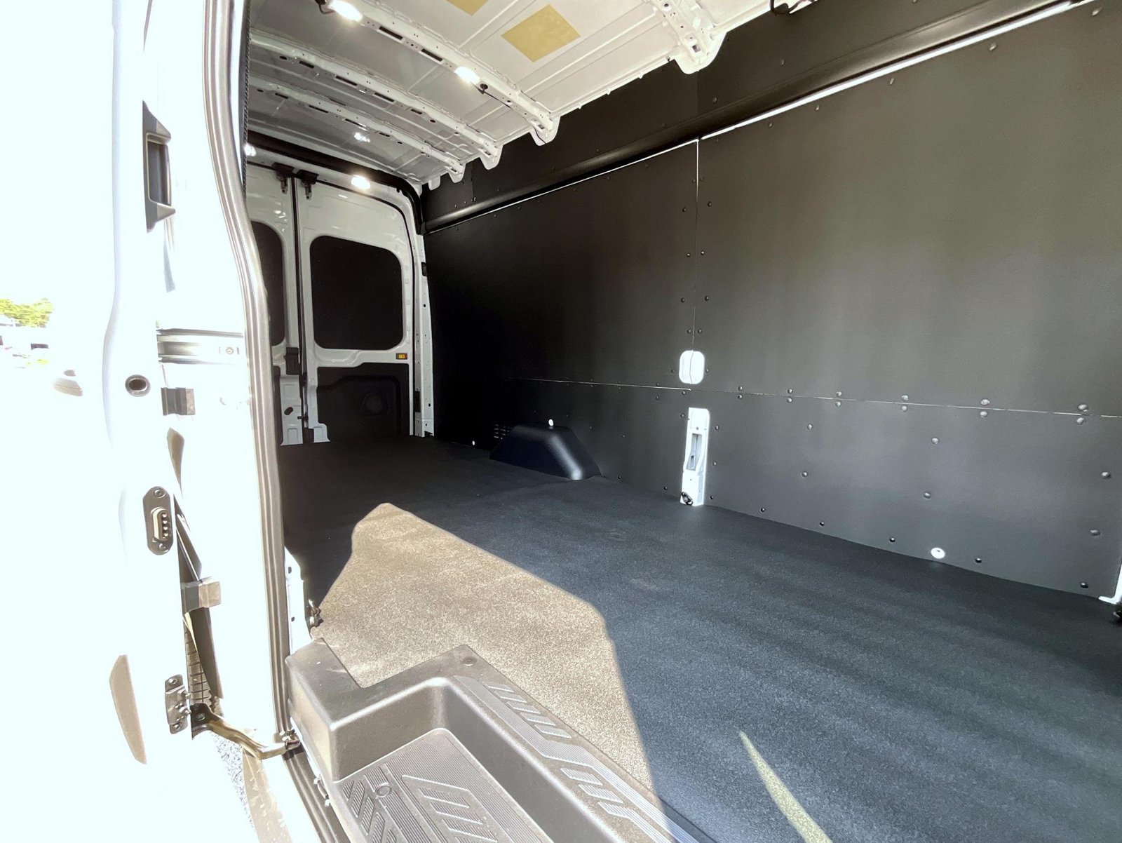 New 2026 Ford Transit 350 148 High Roof Extended w/ Load Area Protection Package RWD image 18