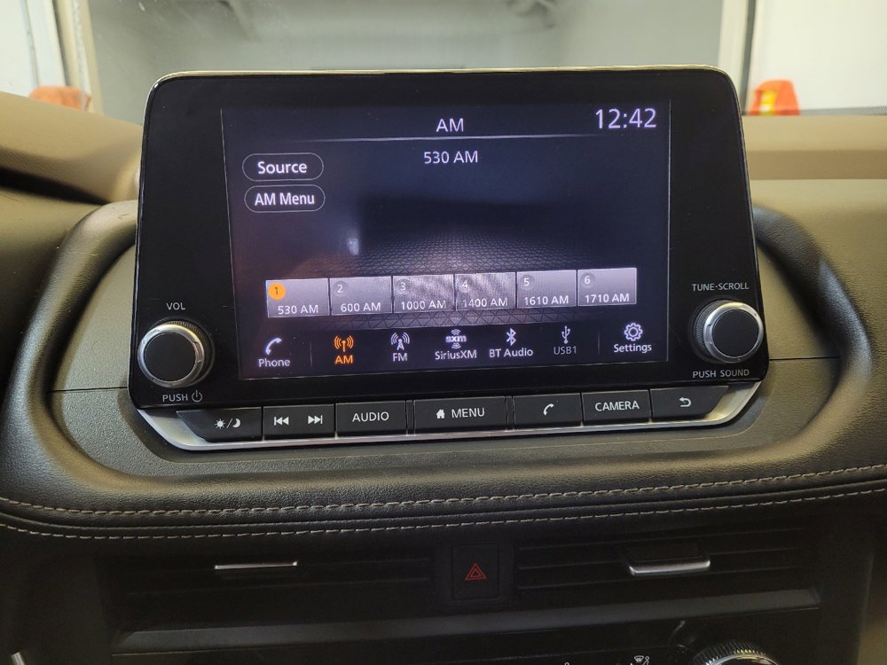 Used 2023 Nissan Rogue S AWD/4WD image 25