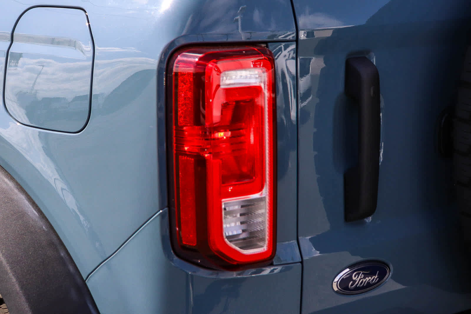 Used 2022 Ford Bronco Black Diamond image 9