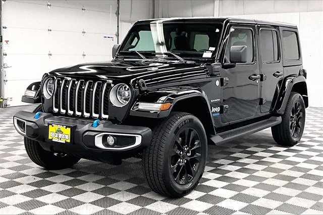 Used 2022 Jeep Wrangler Unlimited Sahara 4xe w/ Cold Weather Group image 10