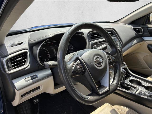 Used 2017 Nissan Maxima 3.5 SV FWD image 10